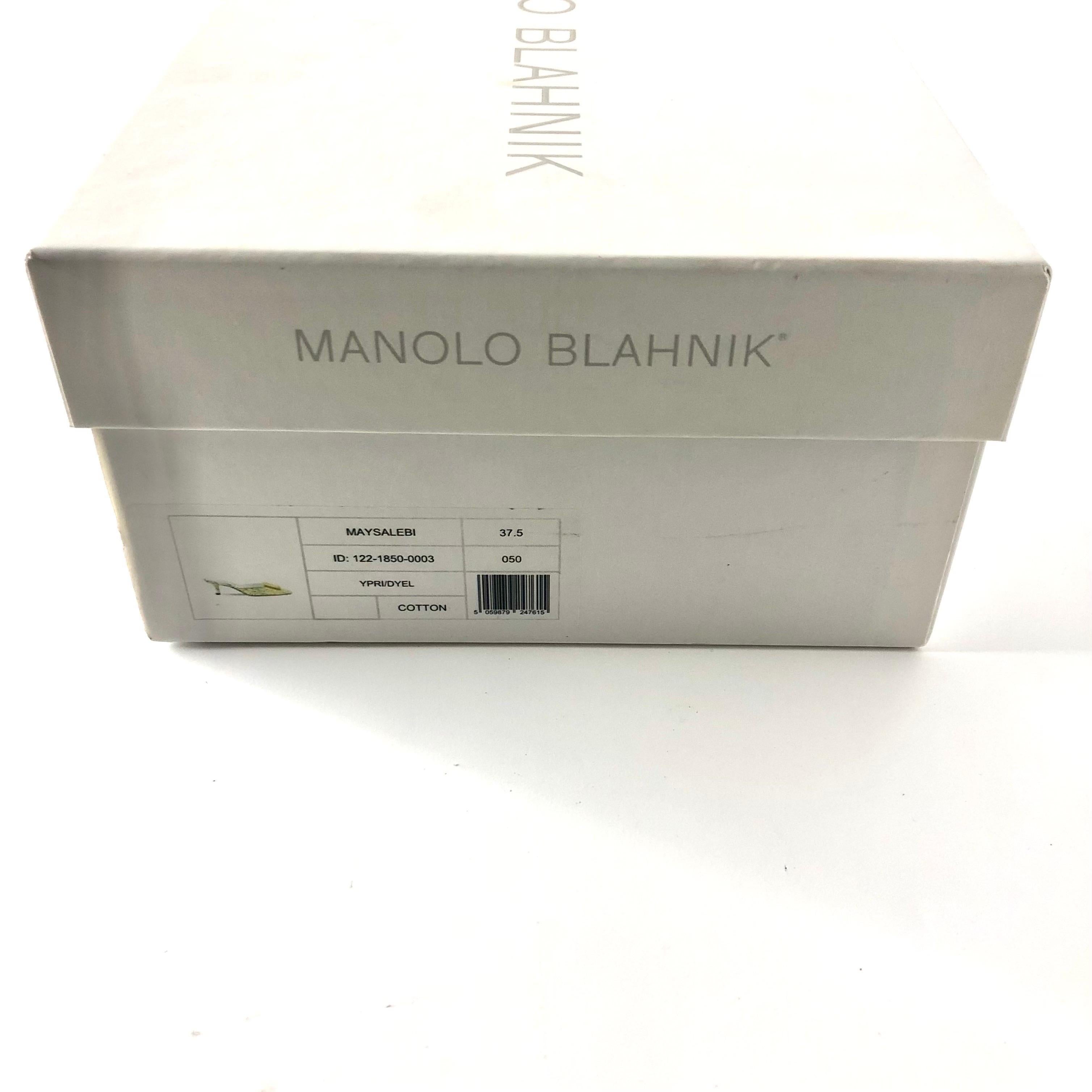 Manolo Blahnik Maysalebi Yellow Flower Print Slip On Kitten Heel Mules 37.5 en vente 4