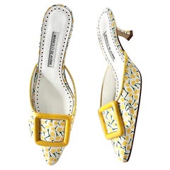 Manolo Blahnik Maysalebi Yellow Flower Print Slip On Kitten Heel Mules 37.5