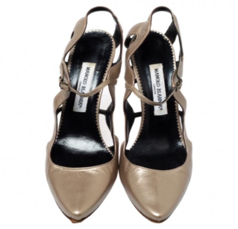 Manolo Blahnik Metallic Beige Leather Cutout Sandals Size 39.5 For Sale 1