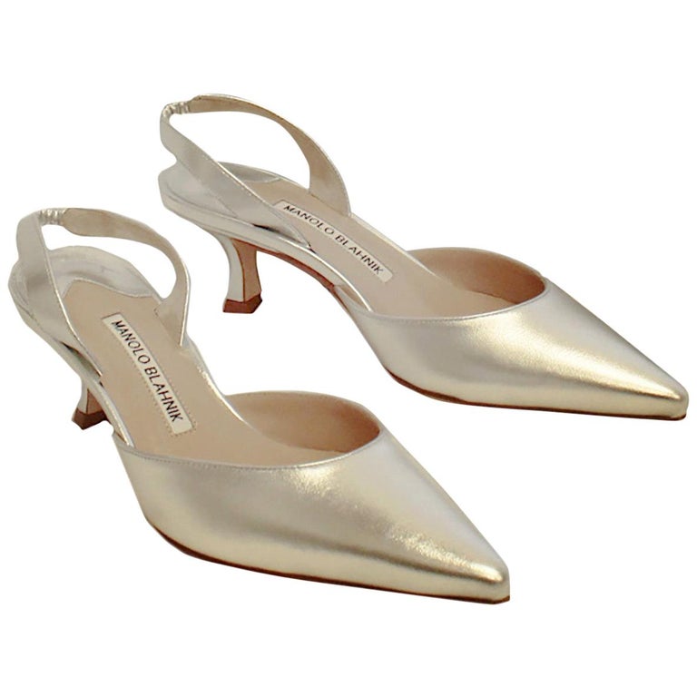 manolo blahnik silver flats