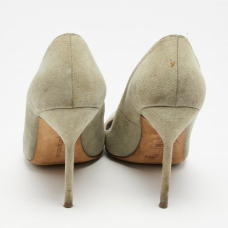 Manolo Blahnik Pumps a punta BB in pelle scamosciata verde menta misura 39 in vendita 4