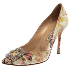 Manolo Blahnik Multicolor Butterfly Print Fabric Hangisi Toe Pumps Size 39