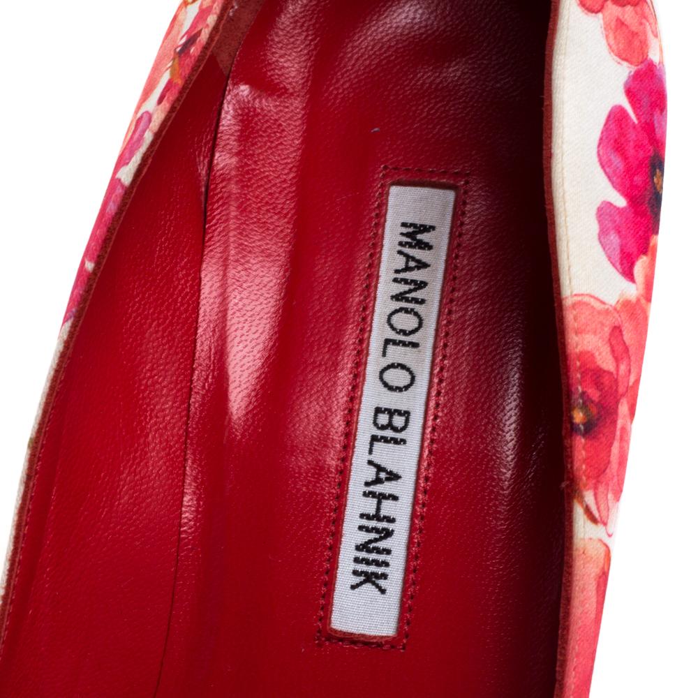 Manolo Blahnik Mehrfarbig Floral Satin Hangisi Pumps Größe 38.5 1