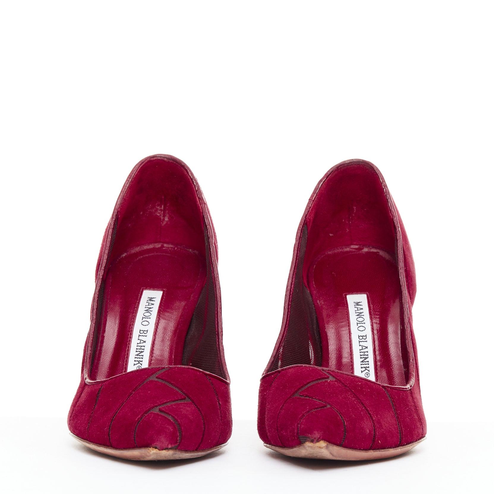 Rouge MANOLO BLAHNIK Escarpins Nadira en daim rouge à découpes diagonales en maille EU37 en vente