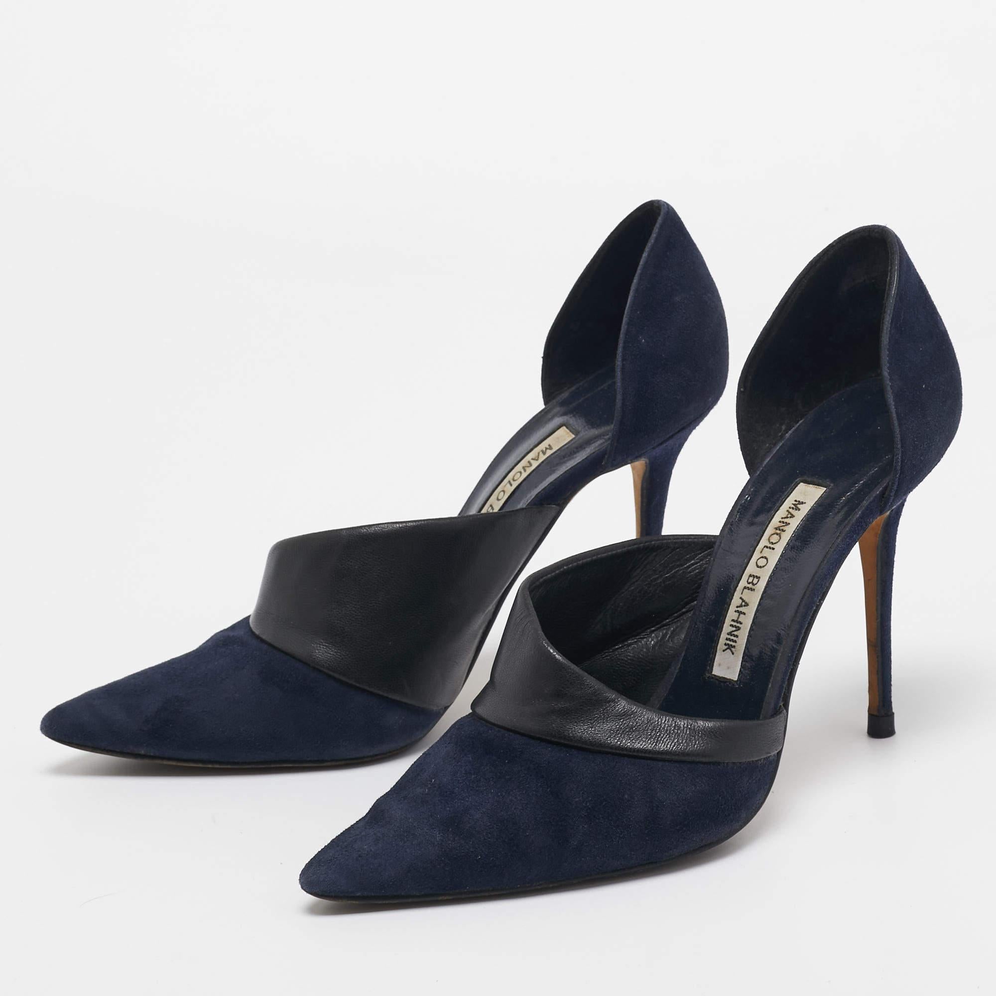 Discover footwear elegance with these designer womens pumps. Meticulously designed these heels marry fashion and comfort ensuring you shine in every setting.