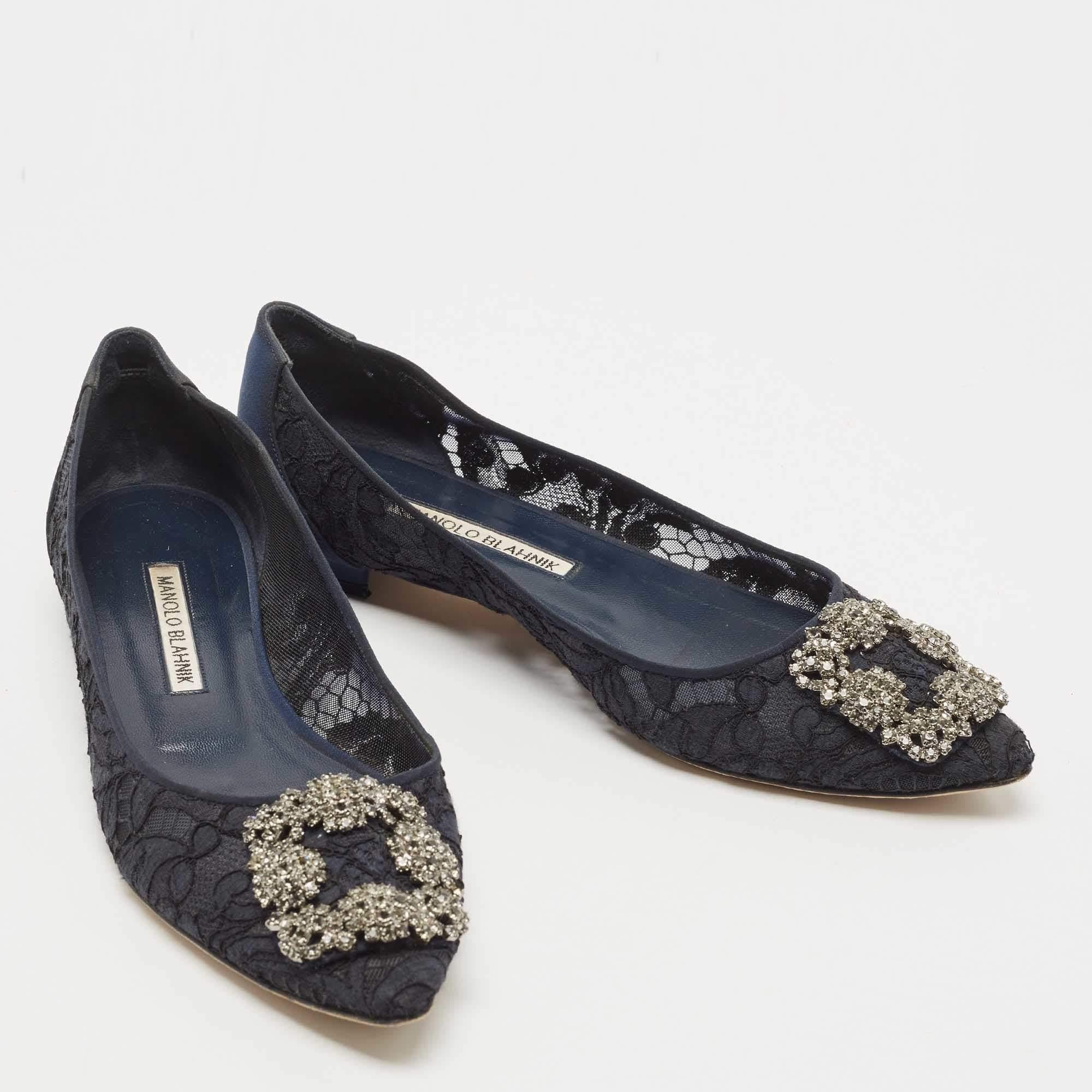 Manolo Blahnik Navy Blue Lace and Satin Hangisi Ballet Flats Size 37.5 1