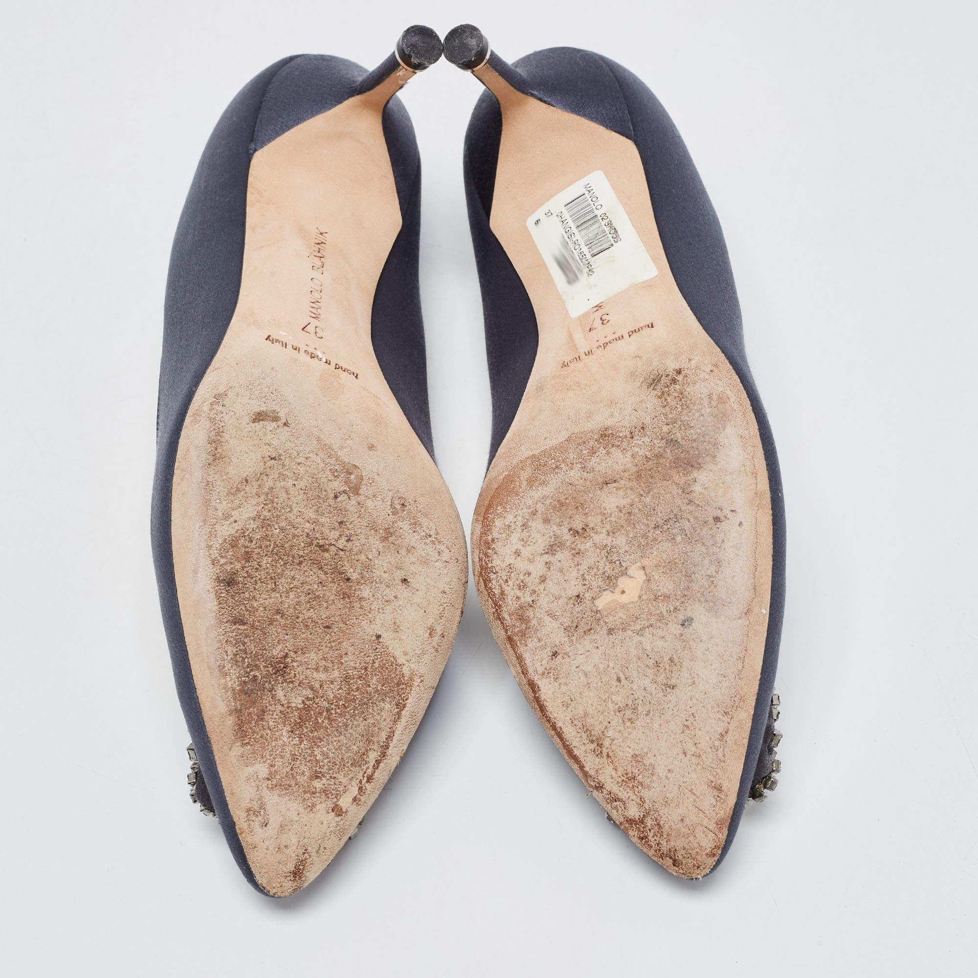 Manolo Blahnik Navy Blue Satin Hangisi Pumps Size 37 4