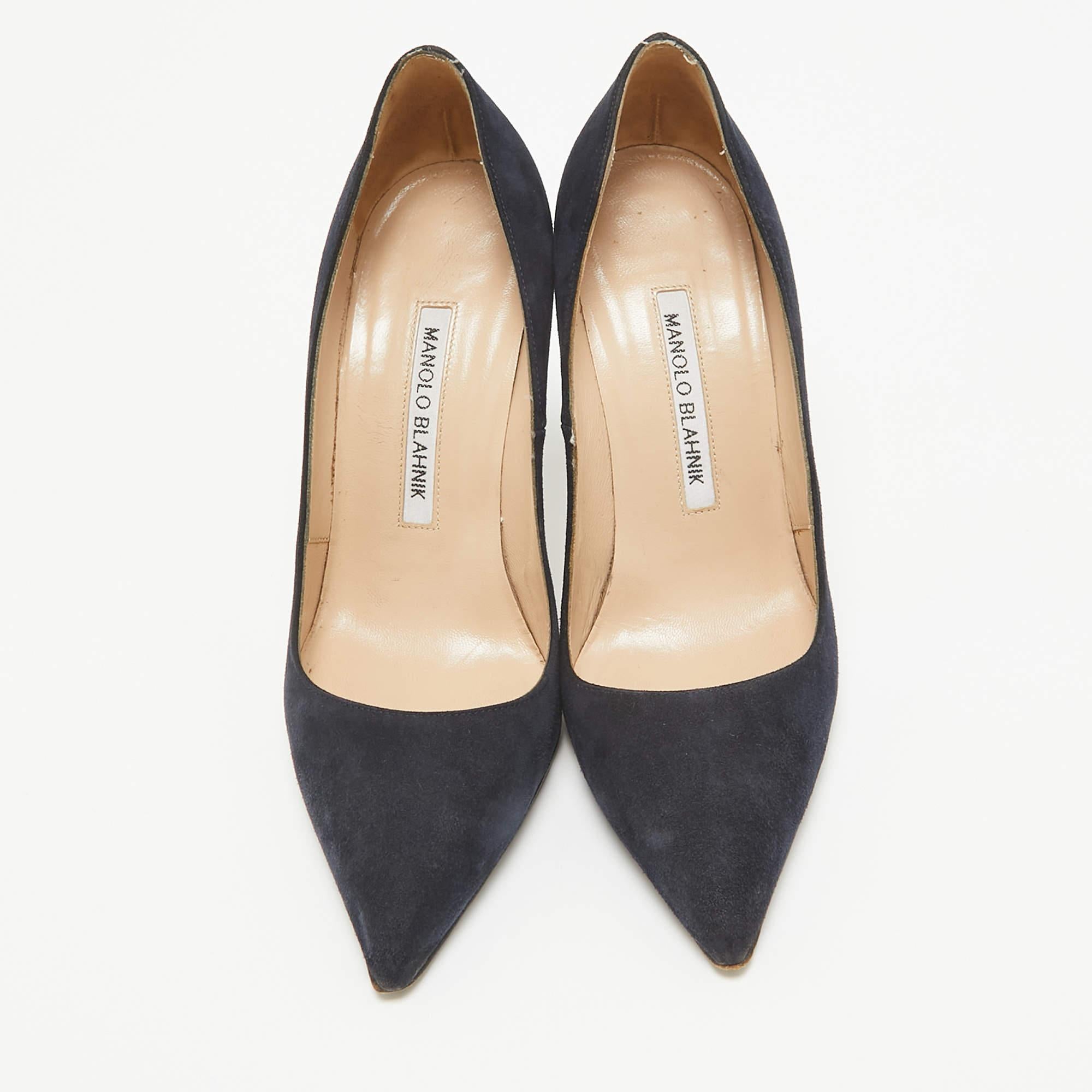 Nero Manolo Blahnik Pumps BB in pelle scamosciata blu navy misura 36