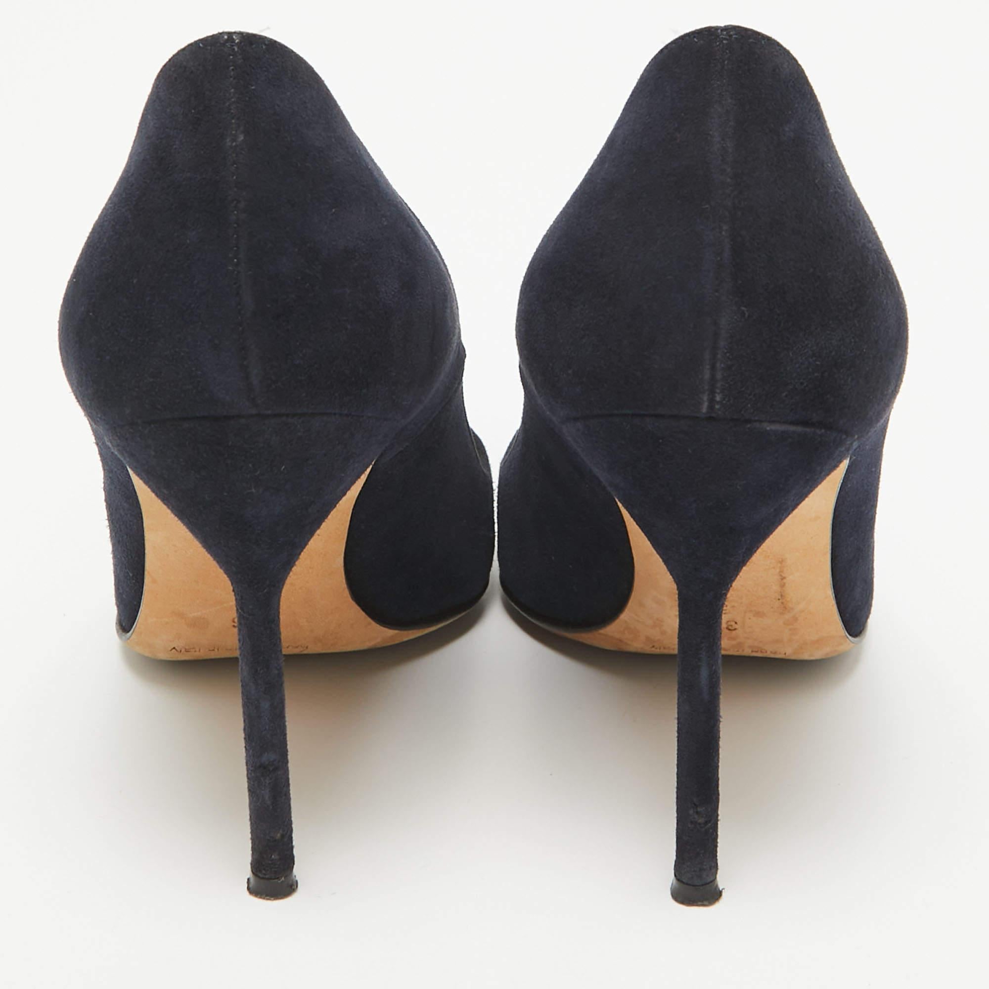 Donna Manolo Blahnik Pumps BB in pelle scamosciata blu navy misura 36