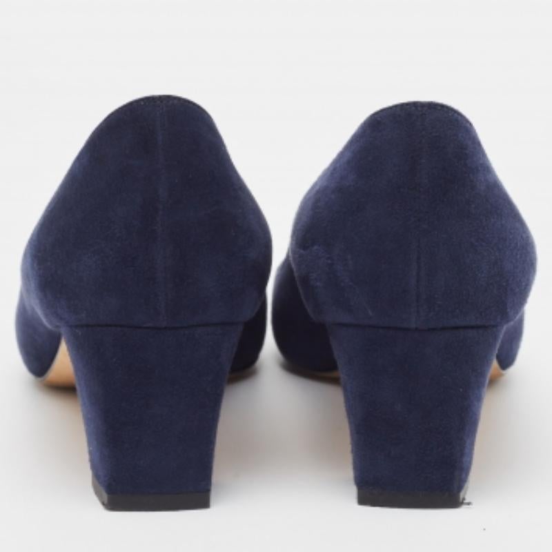 Manolo Blahnik Marineblaue Wildleder-Pumps mit Blockabsatz aus Wildleder Größe 38 Damen im Angebot