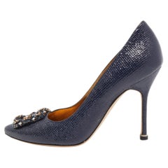 Used Manolo Blahnik Navy Blue Textured Leather Hangisi Pumps Size 36.5