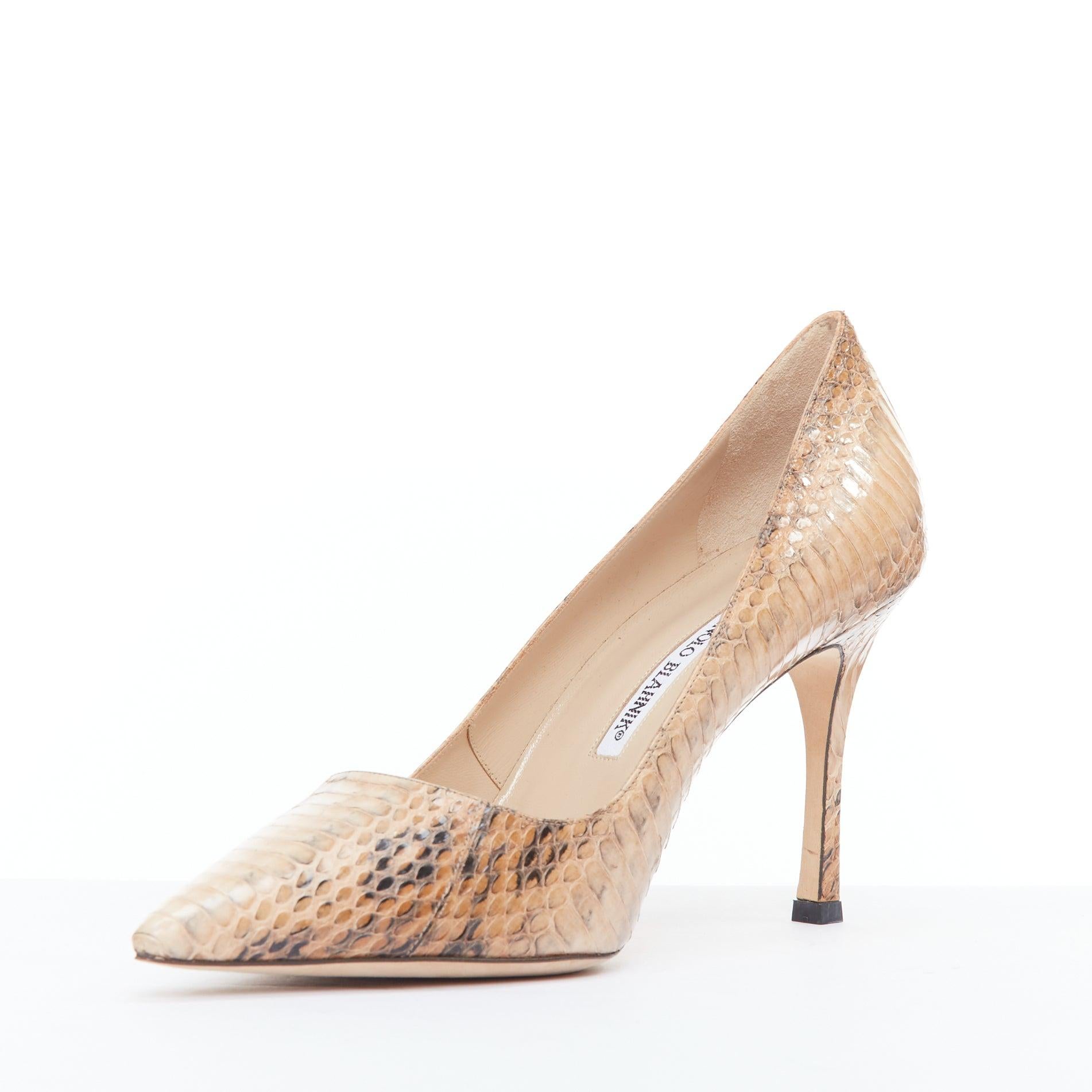 MANOLO BLAHNIK zapatos de tacón fino de piel escamada nude EU39 en Excelente estado para la venta en Hong Kong, NT