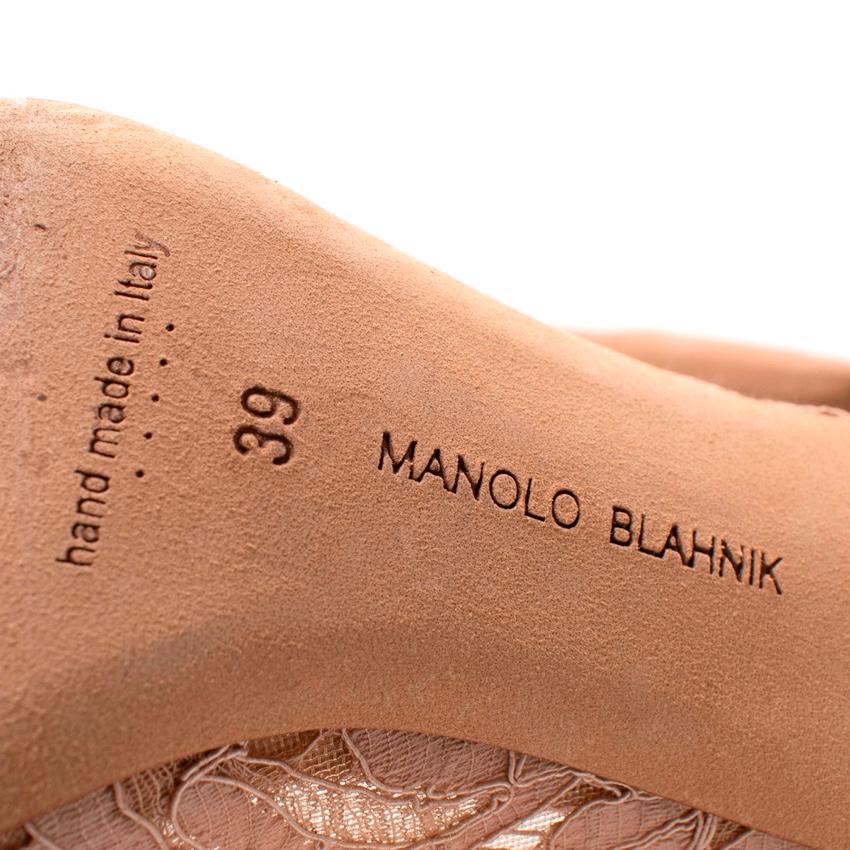 Manolo Blahnik Nude Pink Coveted BB Corded Lace Heeled Pumps For Sale 3