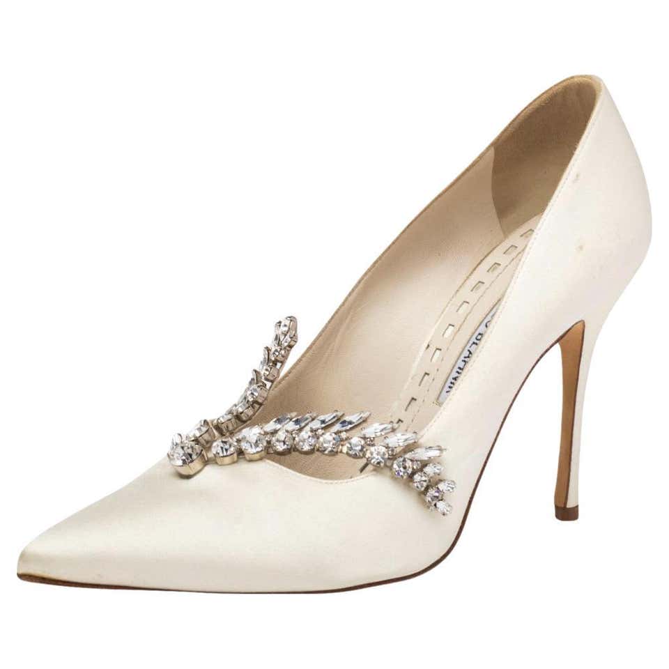 Manolo Blahnik White Leather Heels - NEW, size 39 1/2 (EU) For Sale at ...