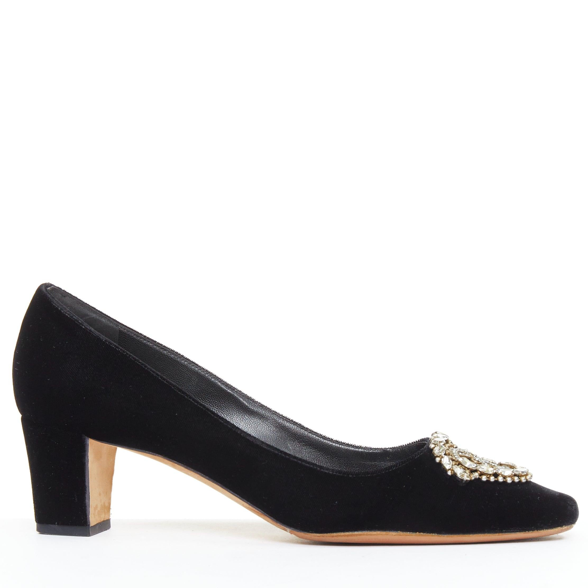 Noir Manolo Blahnik - Escarpins à boucle en velours noir crysta jewell EU39 en vente