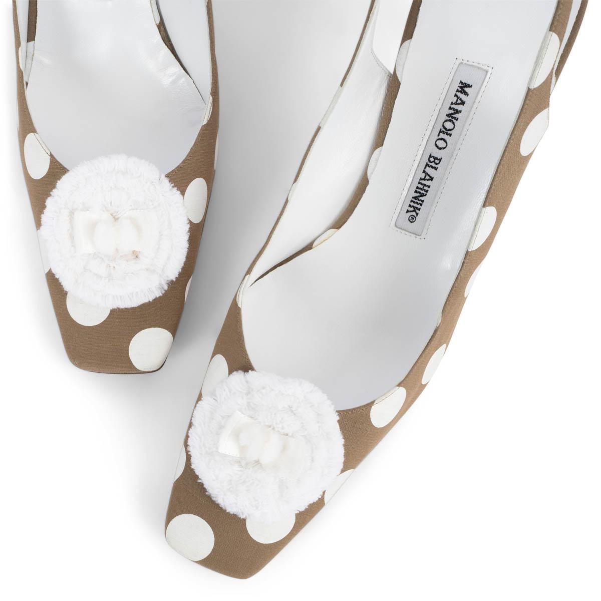Women's MANOLO BLAHNIK olive drab & white POLKA DOT POMPOM Slinback Pumps Shoes 38.5 For Sale