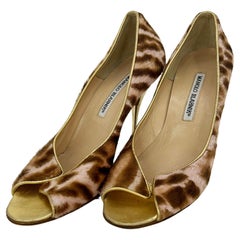 Manolo Blahnik Pink Pony Hair Leopard Print Gold Leather Peep Toe Pumps