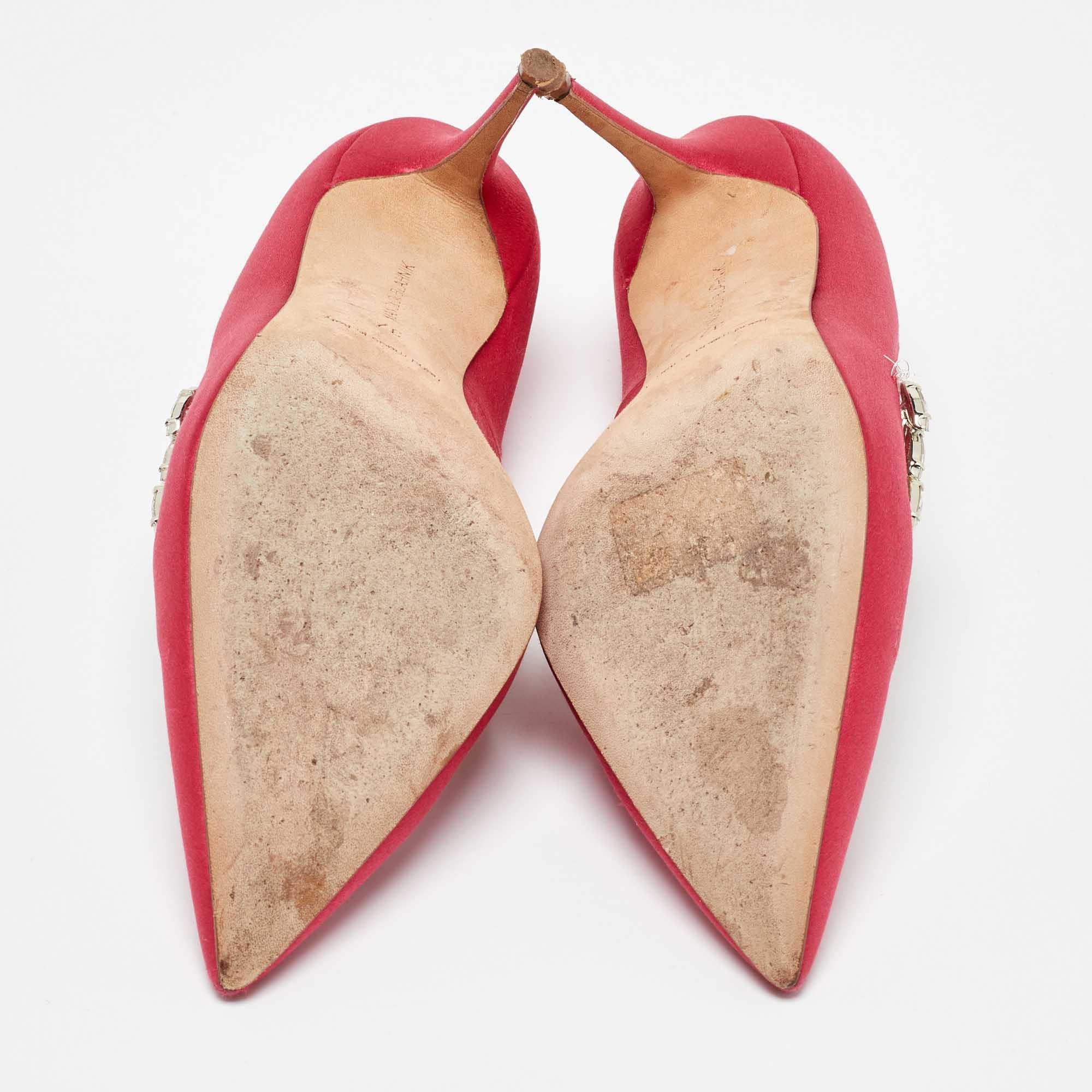 Manolo Blahnik Pink Satin Nadira Pointed Toe Pumps Size 37 For Sale 2
