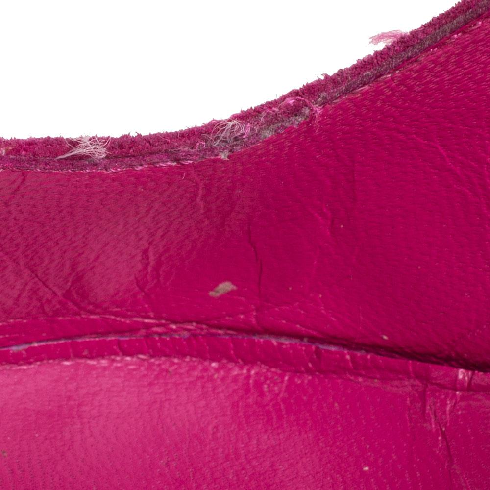 Women's Manolo Blahnik Pink Suede BB Pointed Toe Pumps Size 39