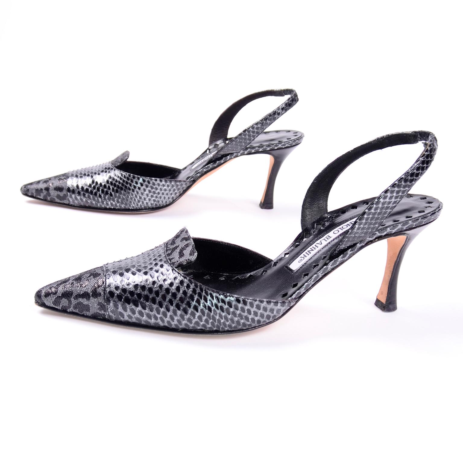 Manolo Blahnik Ploiesti Schlangenleder-Schuhe mit Leoparden-Print (Grau) im Angebot