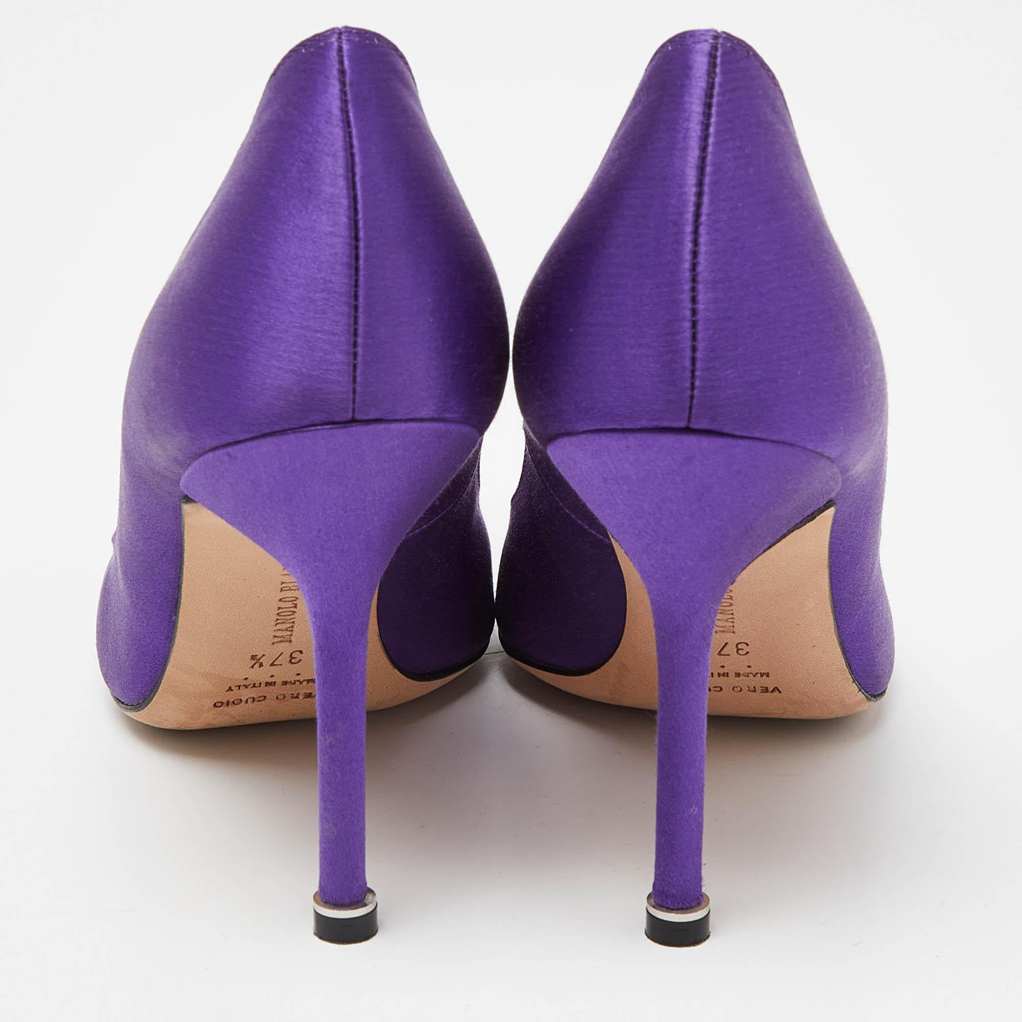 Manolo Blahnik - Escarpins en satin violet, taille 37.5 en vente 1