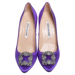 Manolo Blahnik Purple Satin Hangisi Pumps Size 39