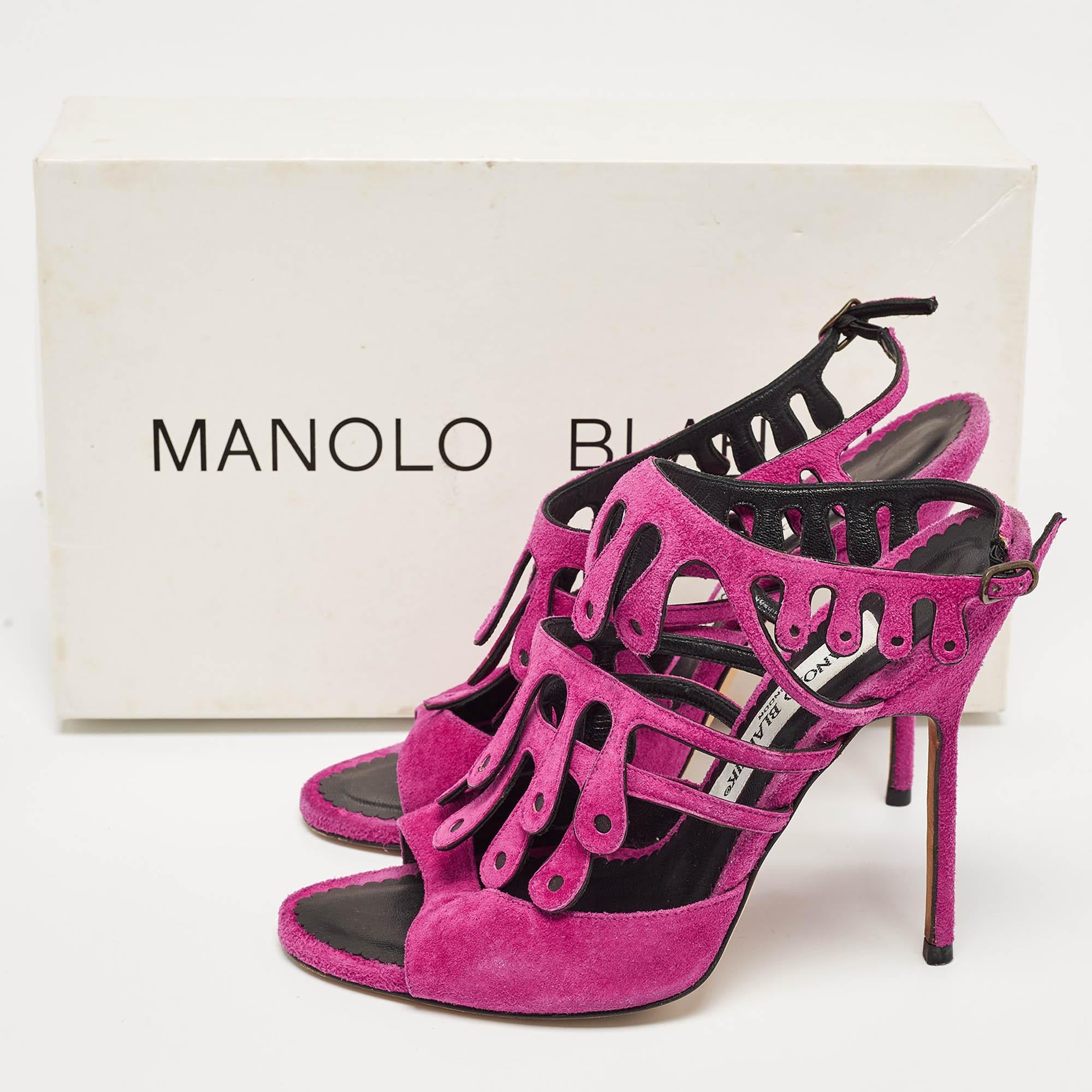 Manolo Blahnik - Sandales à lanières Toubib en daim violet, taille 36 en vente 4