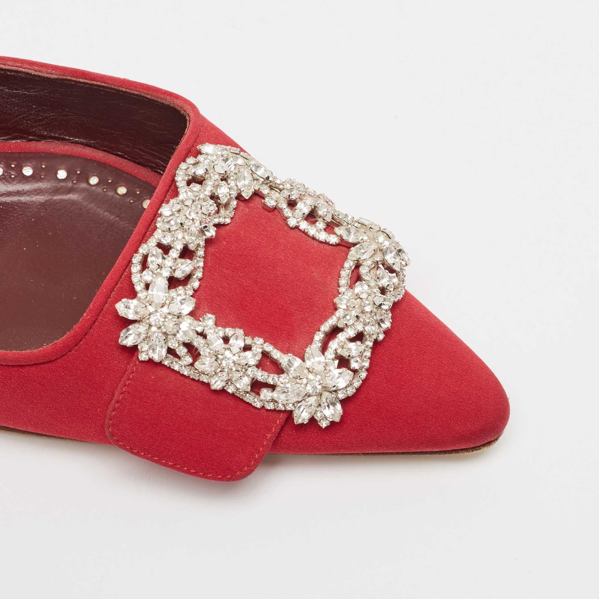 Manolo Blahnik Red Fabric Hangisi Mules Size 39.5 For Sale 3