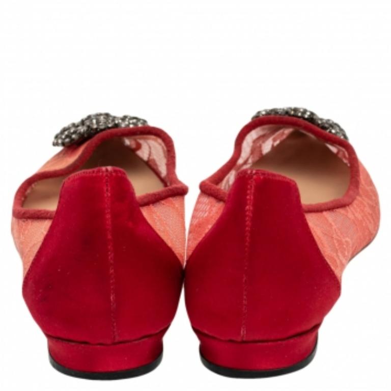 Manolo Blahnik Red Lace And Satin Hangisi Ballet Flats Size 36 In Good Condition In Dubai, Al Qouz 2
