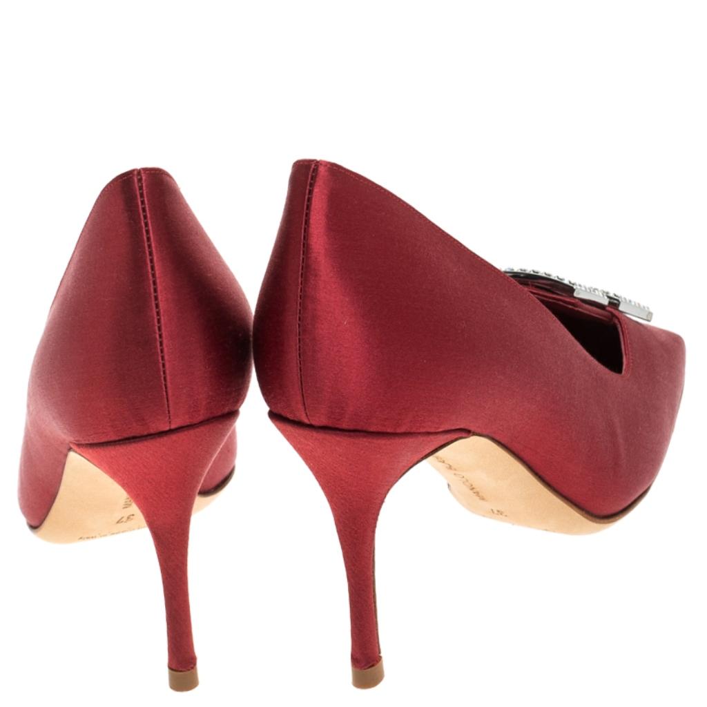 Manolo Blahnik Red Satin Crystal Embellished Pumps Size 37 In New Condition In Dubai, Al Qouz 2