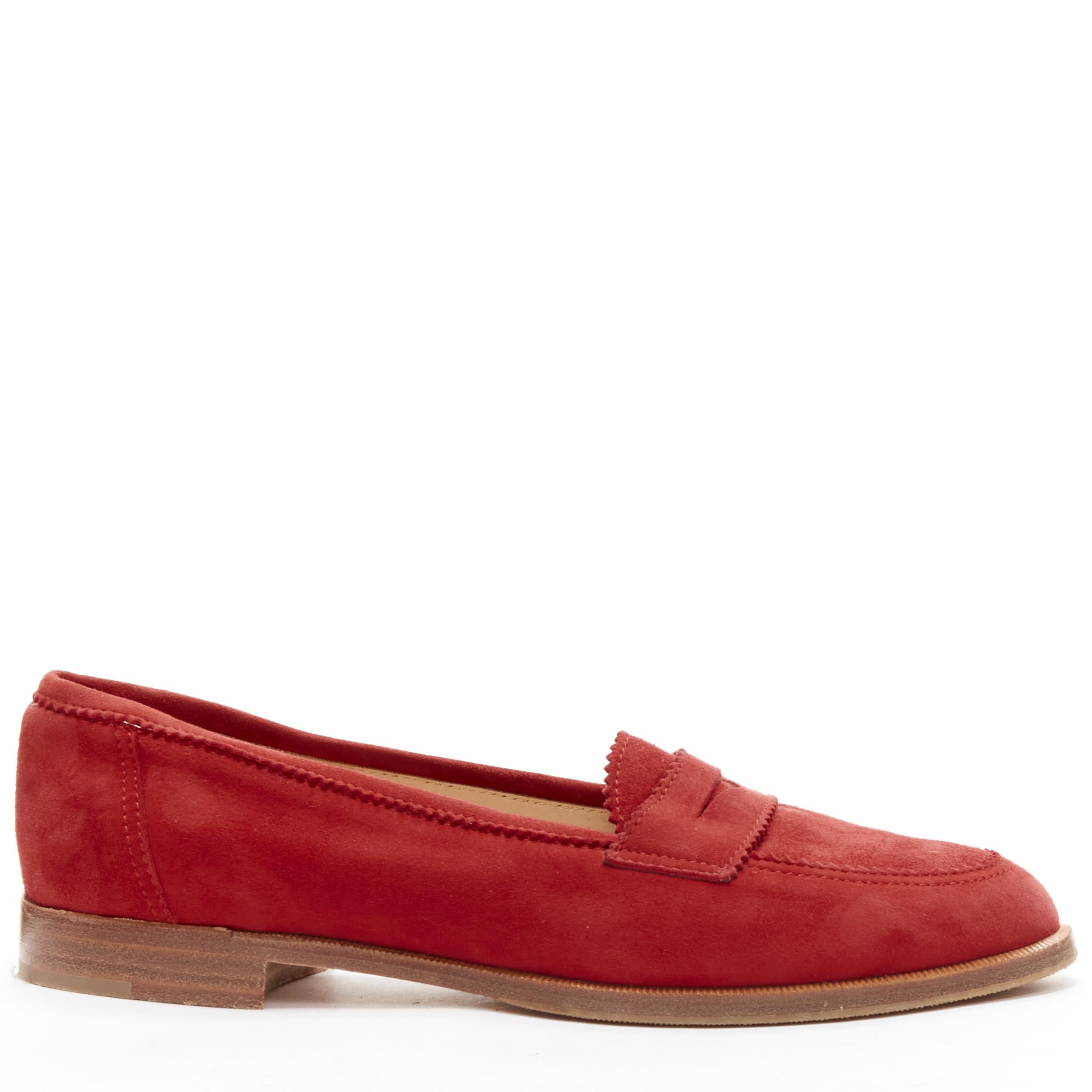 MANOLO BLAHNIK red suede leather classic penny loafer EU37
Reference: LNKO/A02095
Brand: Manolo Blahnik
Material: Suede
Color: Red, Brown
Pattern: Solid
Closure: Slip On
Lining: Leather
Extra Details: Stacked wooden sole.
Made in: