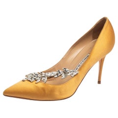 Manolo Blahnik Satin Nadira Crystal Embellished Pointed Toe Pumps Size 38.5