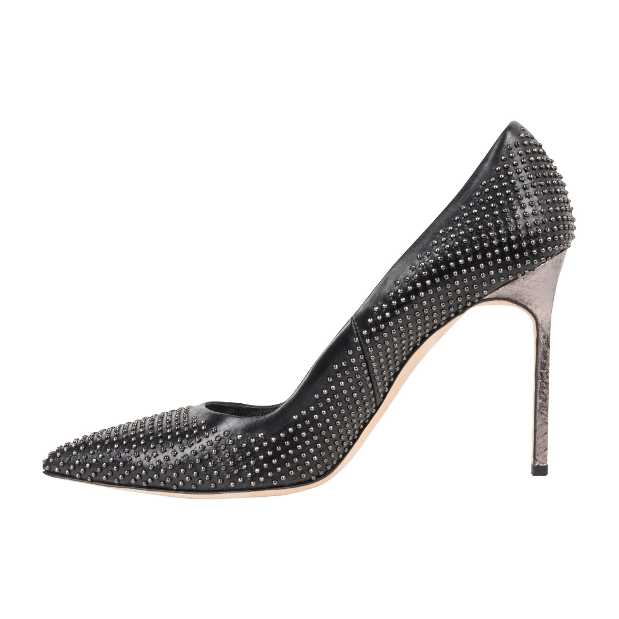 Women's Manolo Blahnik Shoe Black Small Studs Silver Heel 39 / 9 New For Sale