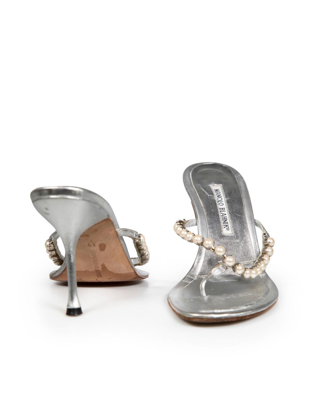 Manolo Blahnik Silver Leather Embellished Sandals Size IT 39 In Good Condition In London, GB