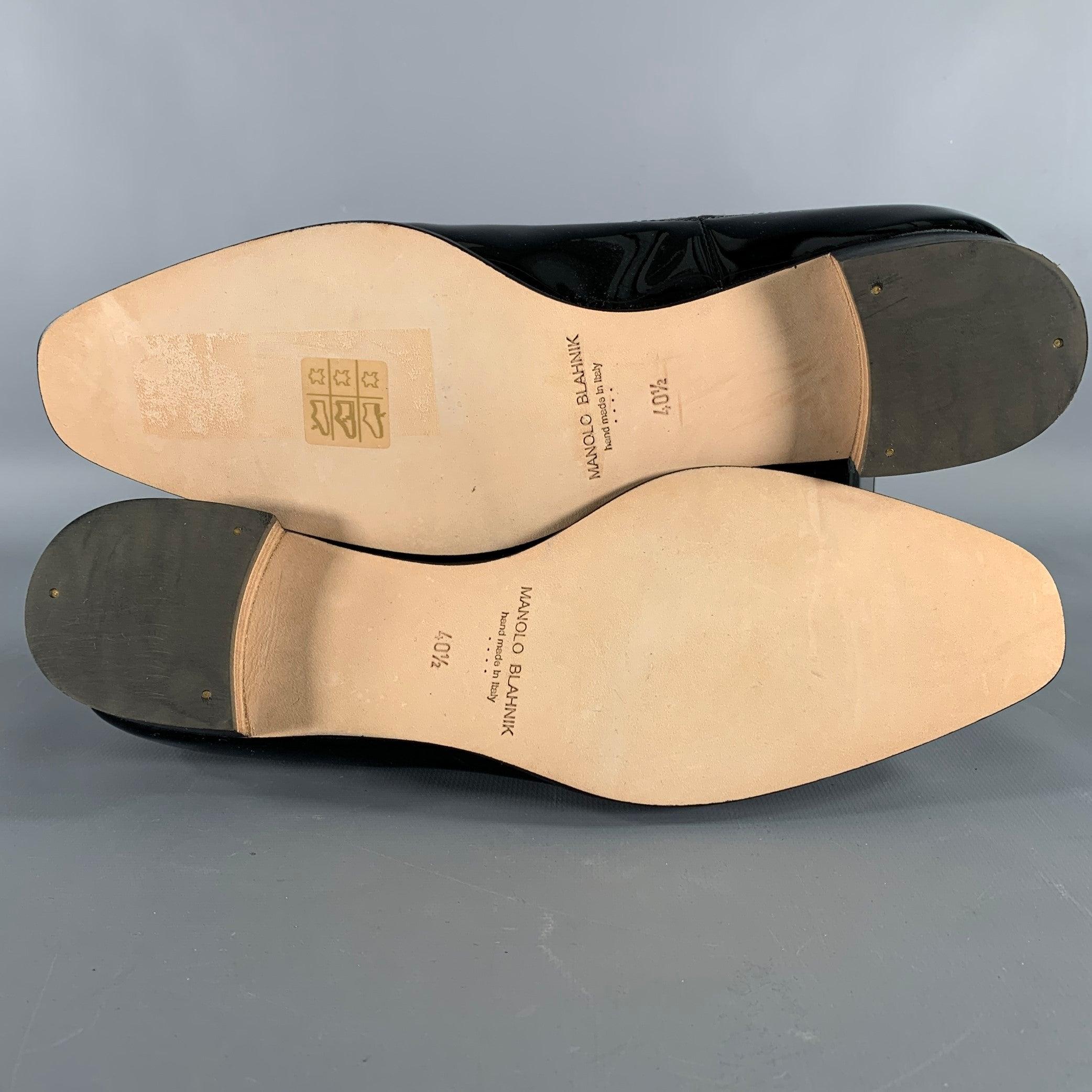 MANOLO BLAHNIK Size 10.5 Black Perforated Patent Leather Cap Toe Shoes For Sale 2