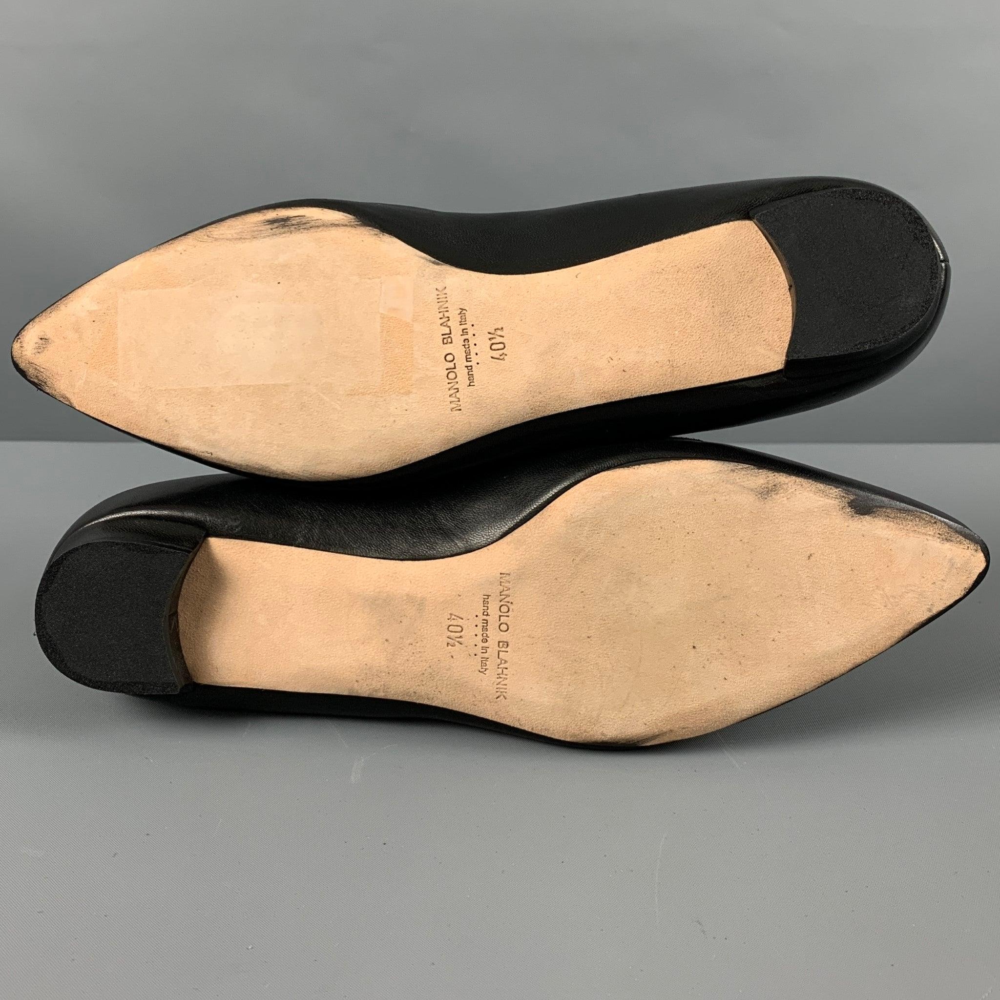 MANOLO BLAHNIK Size 10.5 Black Suede Pointed Toe Flats For Sale 2