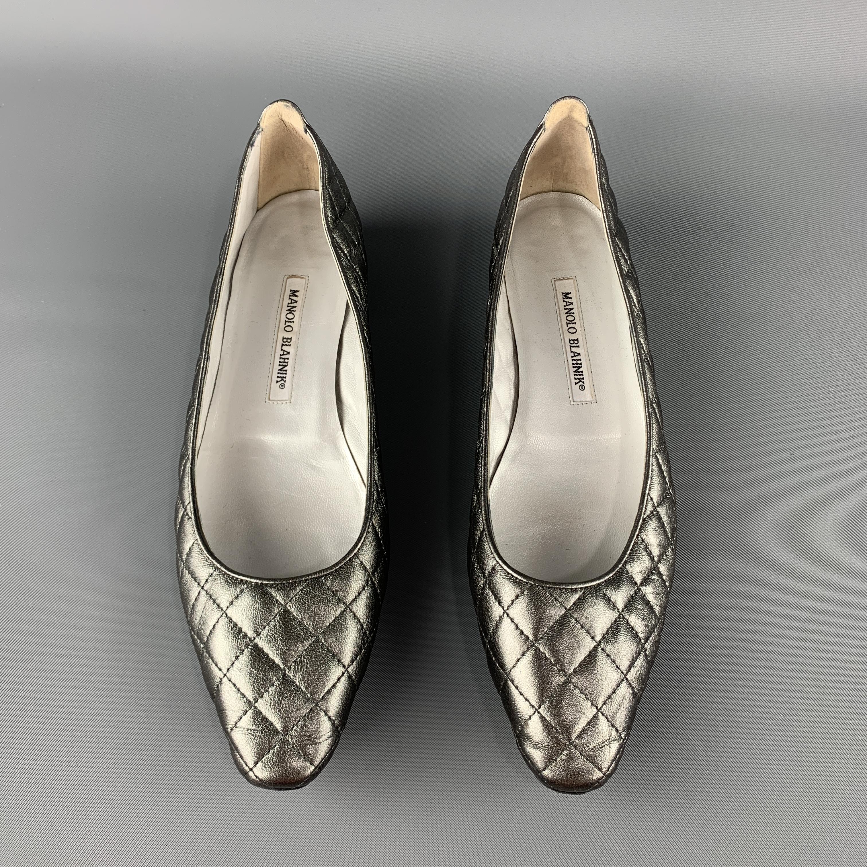 MANOLO BLAHNIK Size 10.5 Silver Quilted Leather Flats In Excellent Condition In San Francisco, CA
