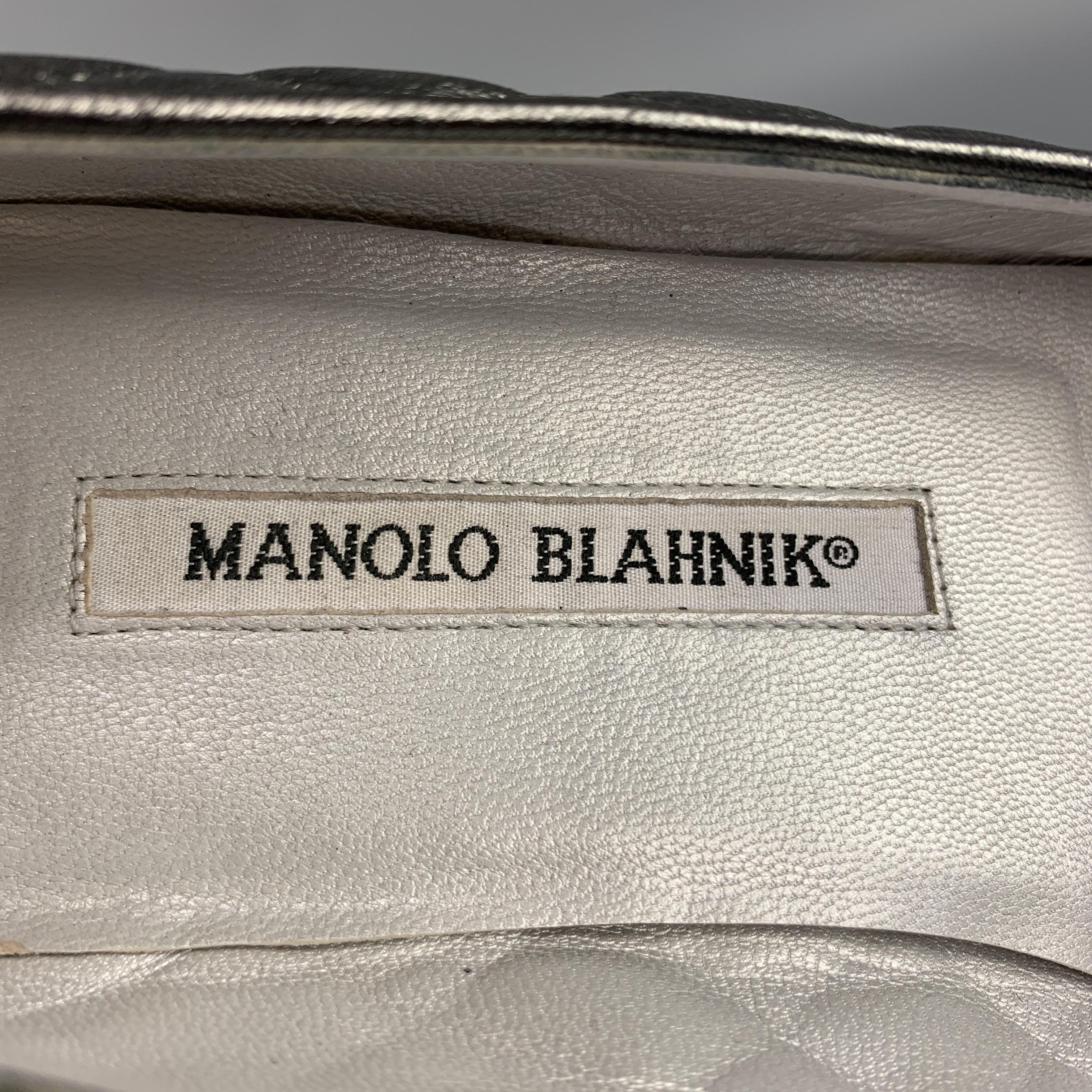 Women's MANOLO BLAHNIK Size 10.5 Silver Quilted Leather Flats