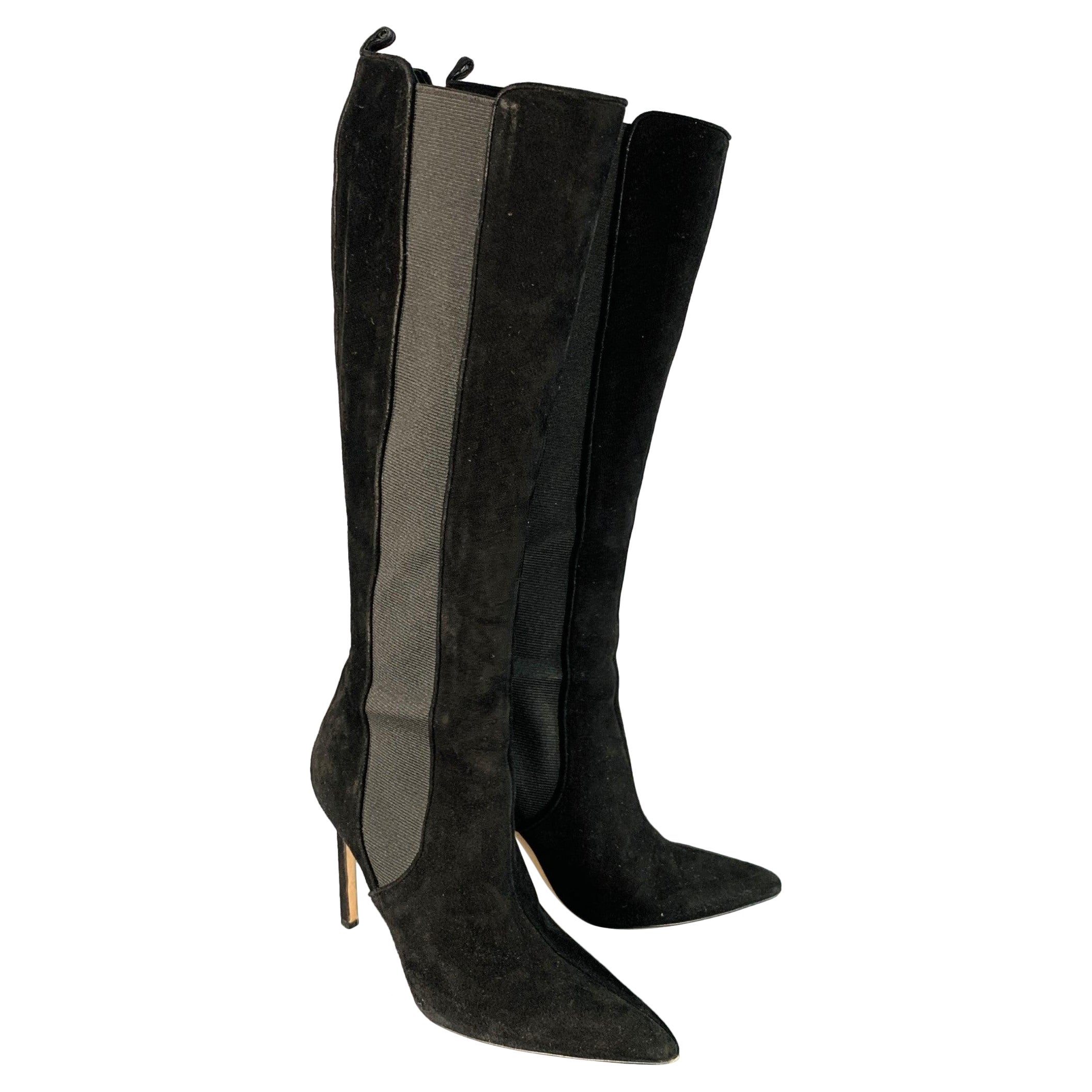 MANOLO BLAHNIK Größe 8.5 Schwarz Wildleder Pull On Pointed Toe Stiletto Stiefel im Angebot