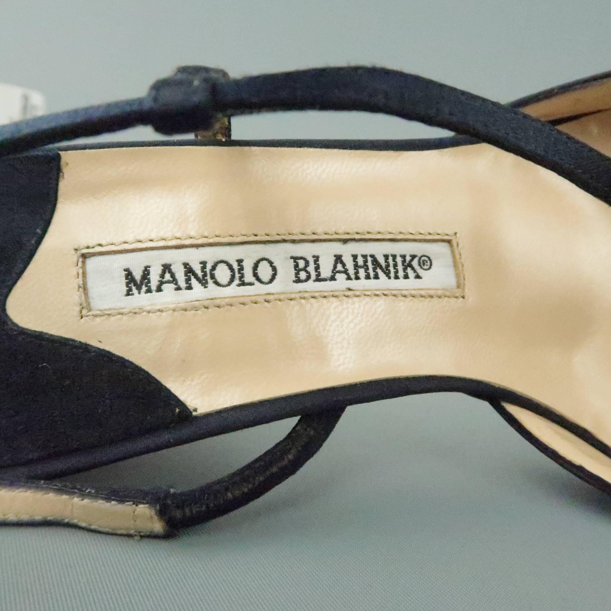 MANOLO BLAHNIK Size 8.5 Navy Fabric Diagonal Ankle Strap Pumps 1