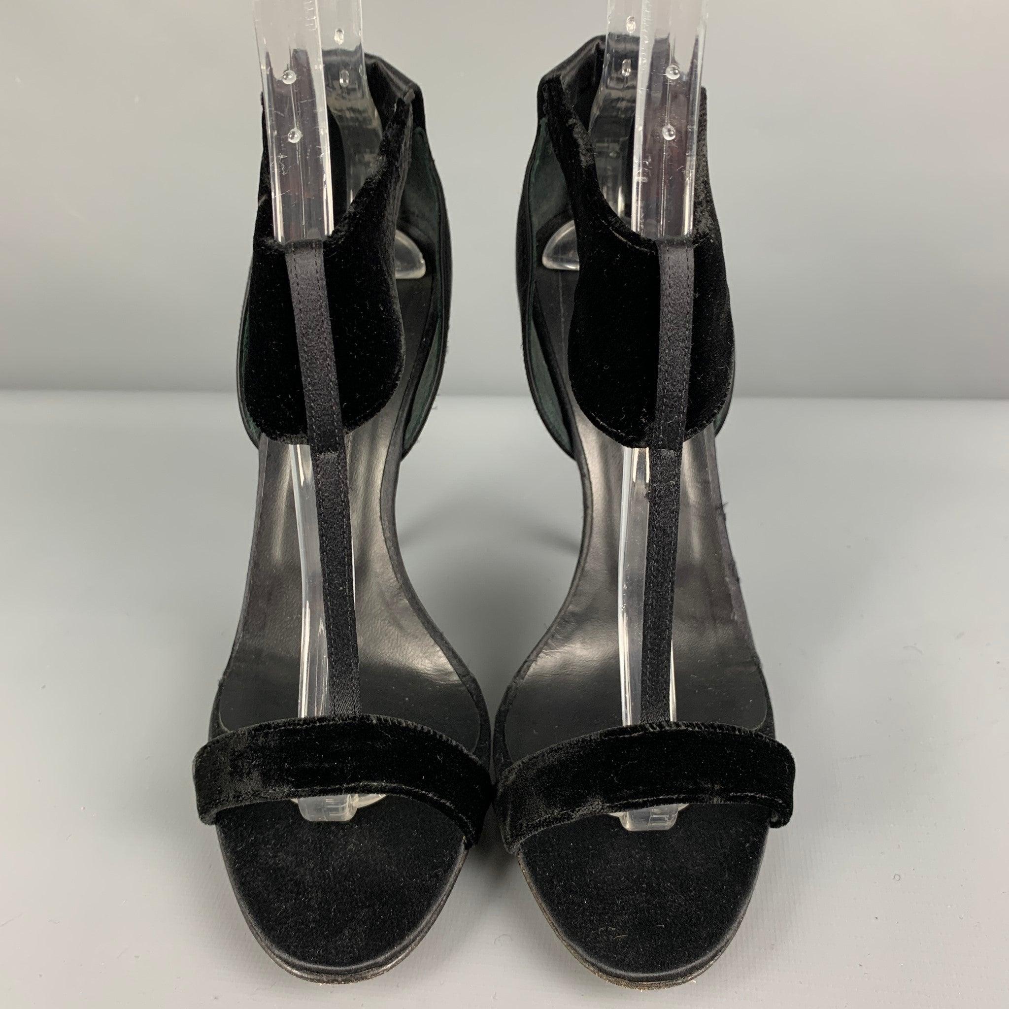 Women's MANOLO BLAHNIK Size 9 Black Satin T- Strap Sandals For Sale