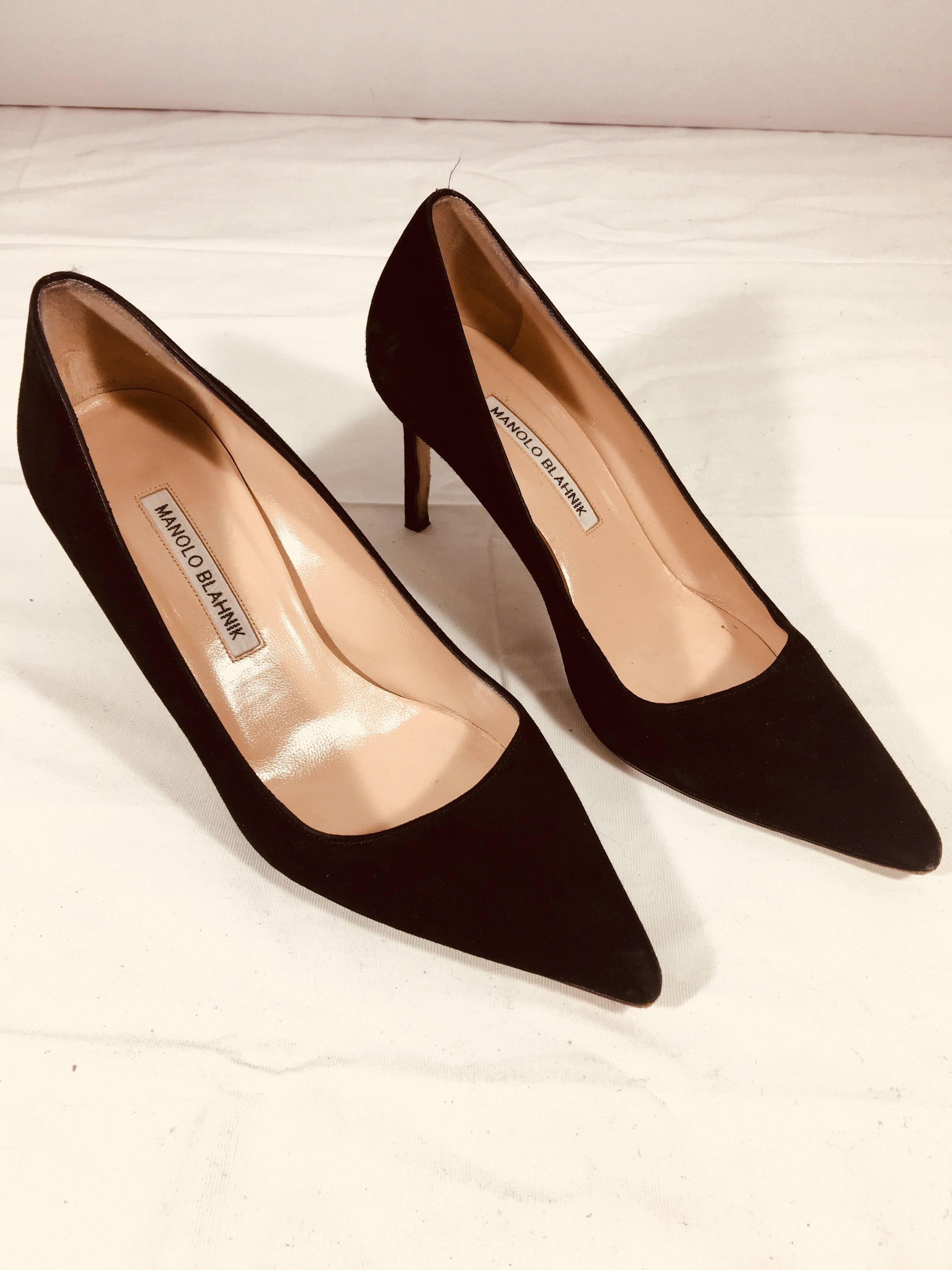 Manolo Blahnik Suede Pumps with a Pointed Toe.