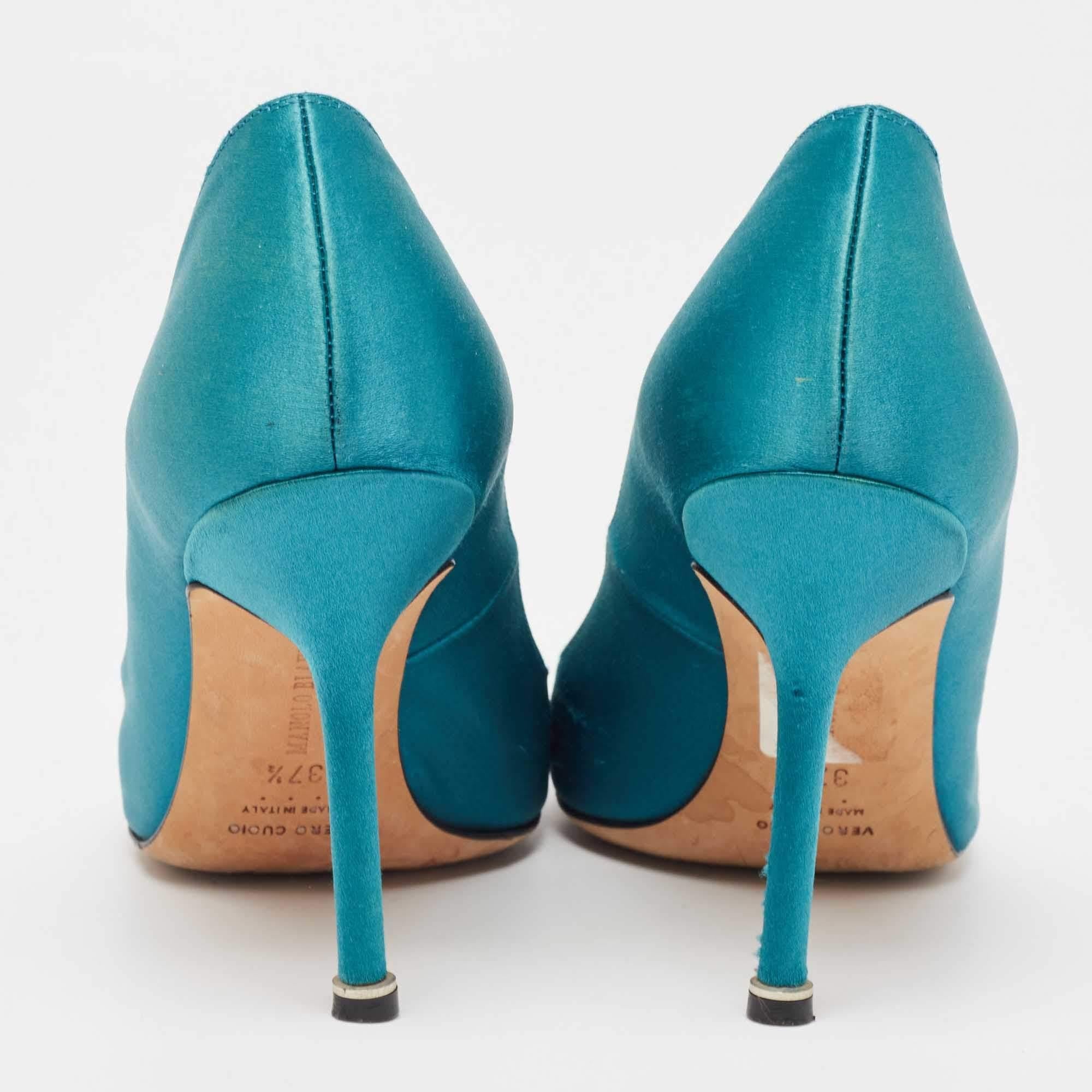 Women's Manolo Blahnik Teal Satin Hangisi Pumps Size 37.5
