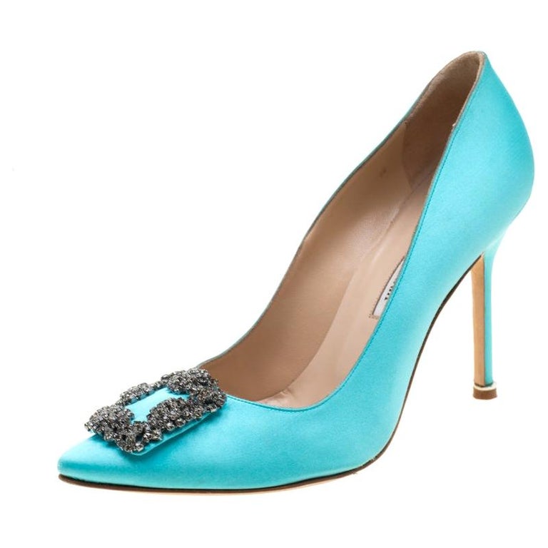 Manolo Blahnik Tiffany Blue Satin Hangisi Crystal Embellished Pumps Size 39  For Sale at 1stDibs | tiffany blue shoes, tiffany blue pumps, blue manolo  blahnik hangisi
