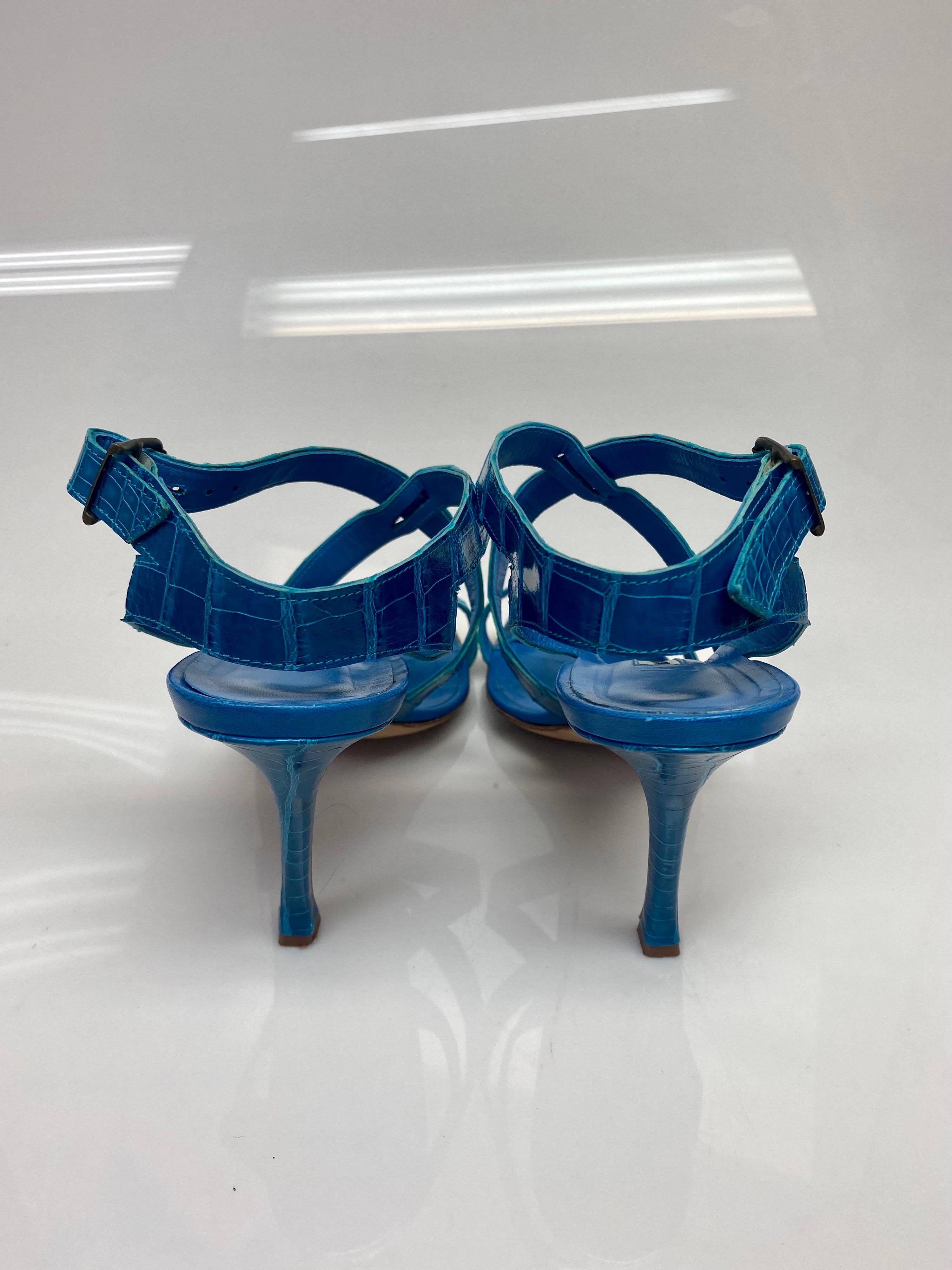 blue strappy sandals