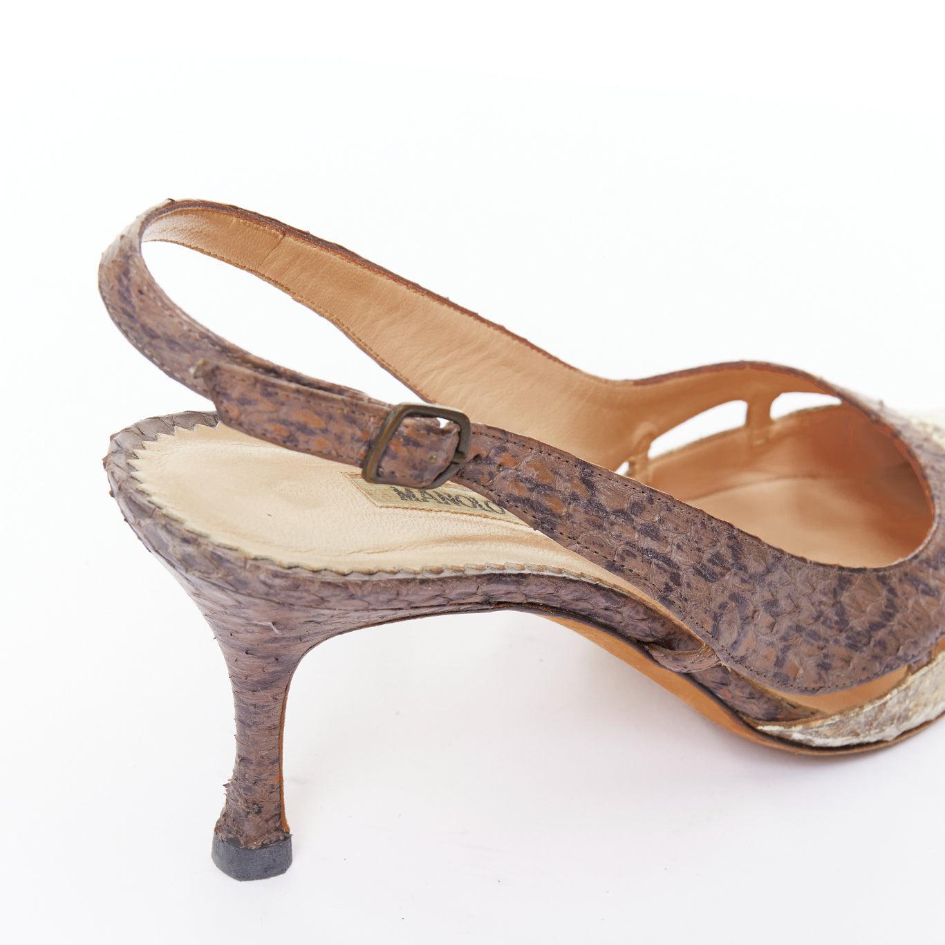 MANOLO BLAHNIK Vintage Leder mit Schuppen, spitz zulaufend, Kitten Pumps EU39 Damen im Angebot