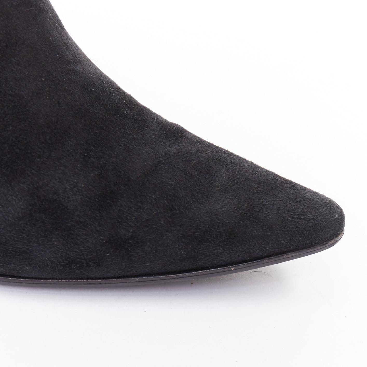 Manolo Blahnik Vintage en daim noir, bouts pointus, bottines à talon moyen EU39.5 en vente 2