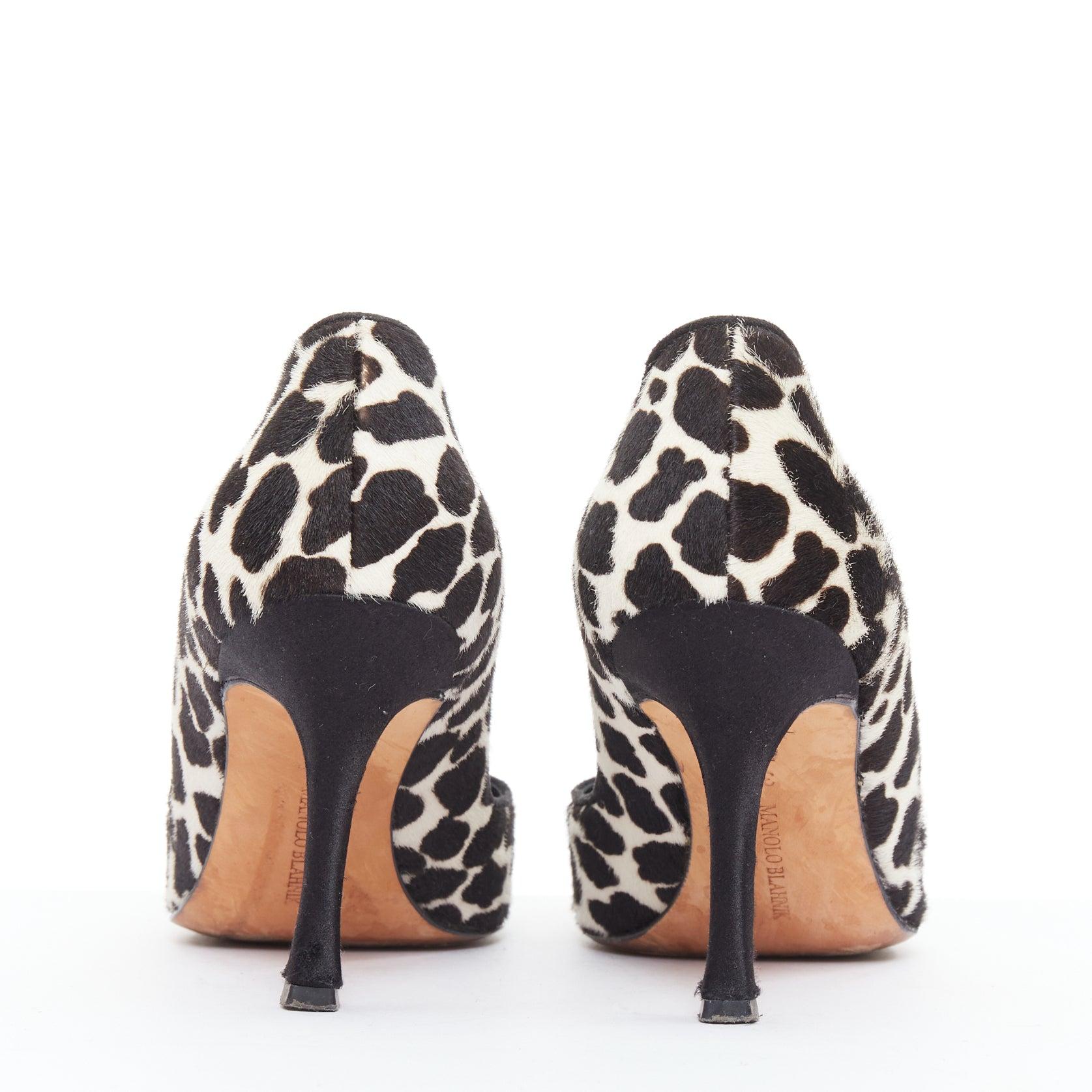 Manolo Blahnik Escarpins vintage à boucle en cristal en poils de poney EU37 Pour femmes en vente