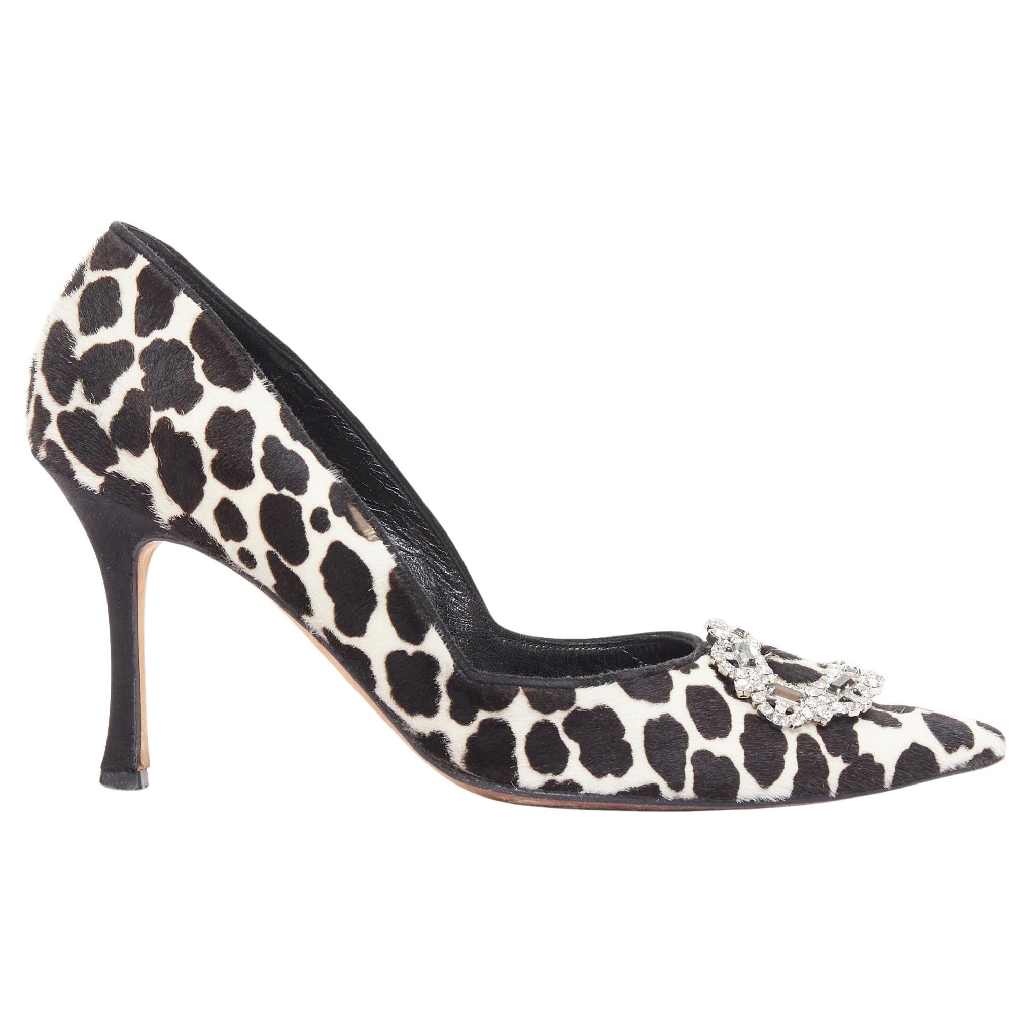 Manolo Blahnik Escarpins vintage à boucle en cristal en poils de poney EU37 en vente