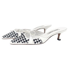 Manolo Blahnik Vintage Houndstooth Bowed Toe Mules Sandali 38.5